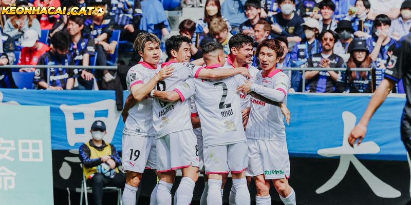 Soi kèo Kyoto Sanga vs Gamba Osaka chi tiết